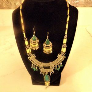 VTG BOHO NECKLACE & EARRING SET
